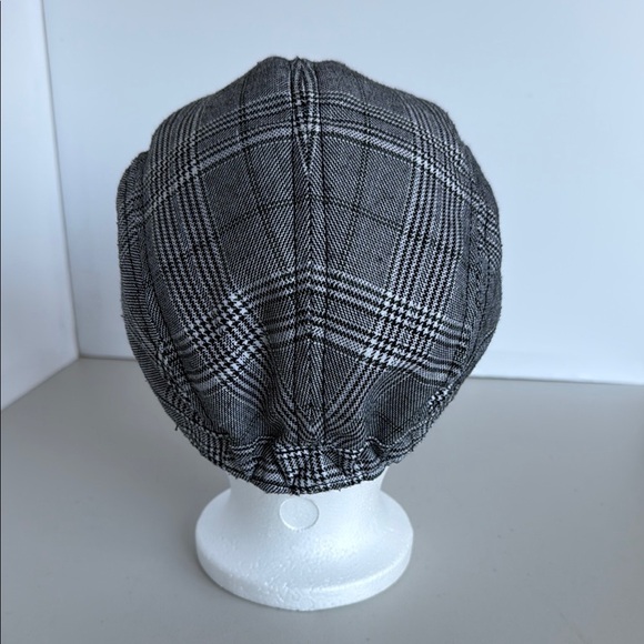 Barts Black and White Plaid Hat - Picture 6 of 16
